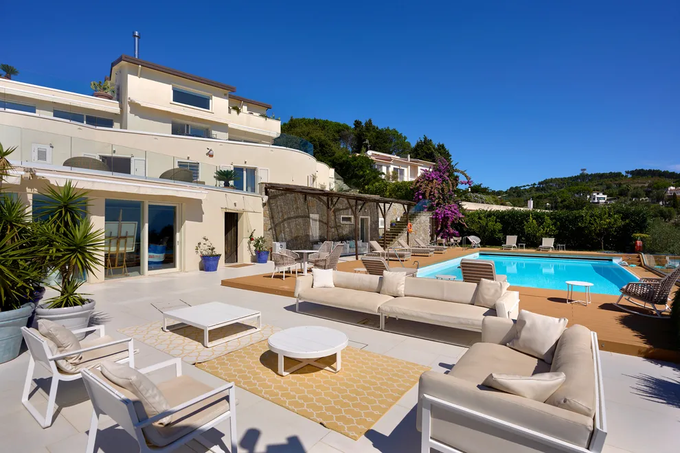 Luxury Villa Hermes-8